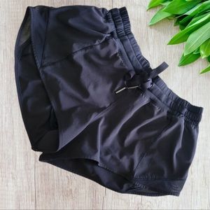 Lululemon Hotty Hot Short